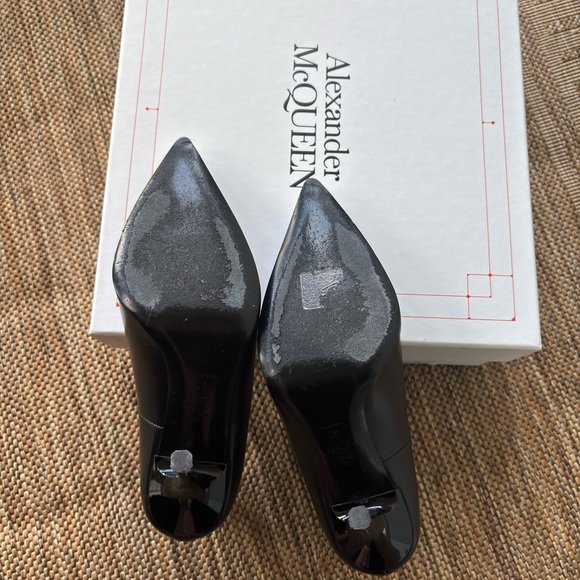 Alexander McQueen Black and Silver Heels - Picture 6 of 7